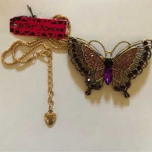 NWT Elegant Betsey Johnson Butterfly Pendant Necklace